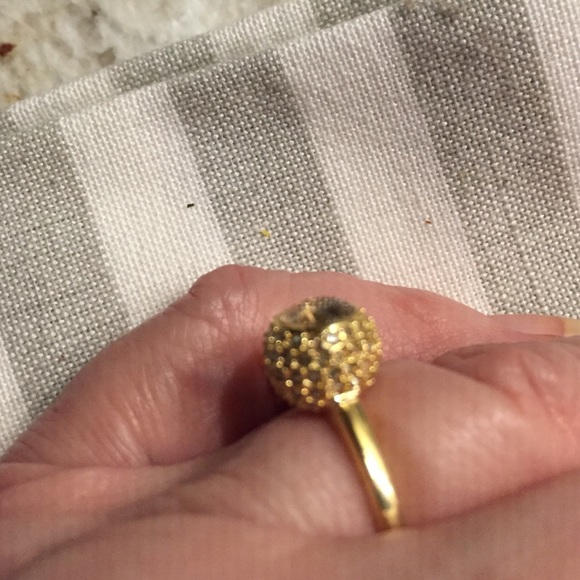 Ring - Picture 2 of 3